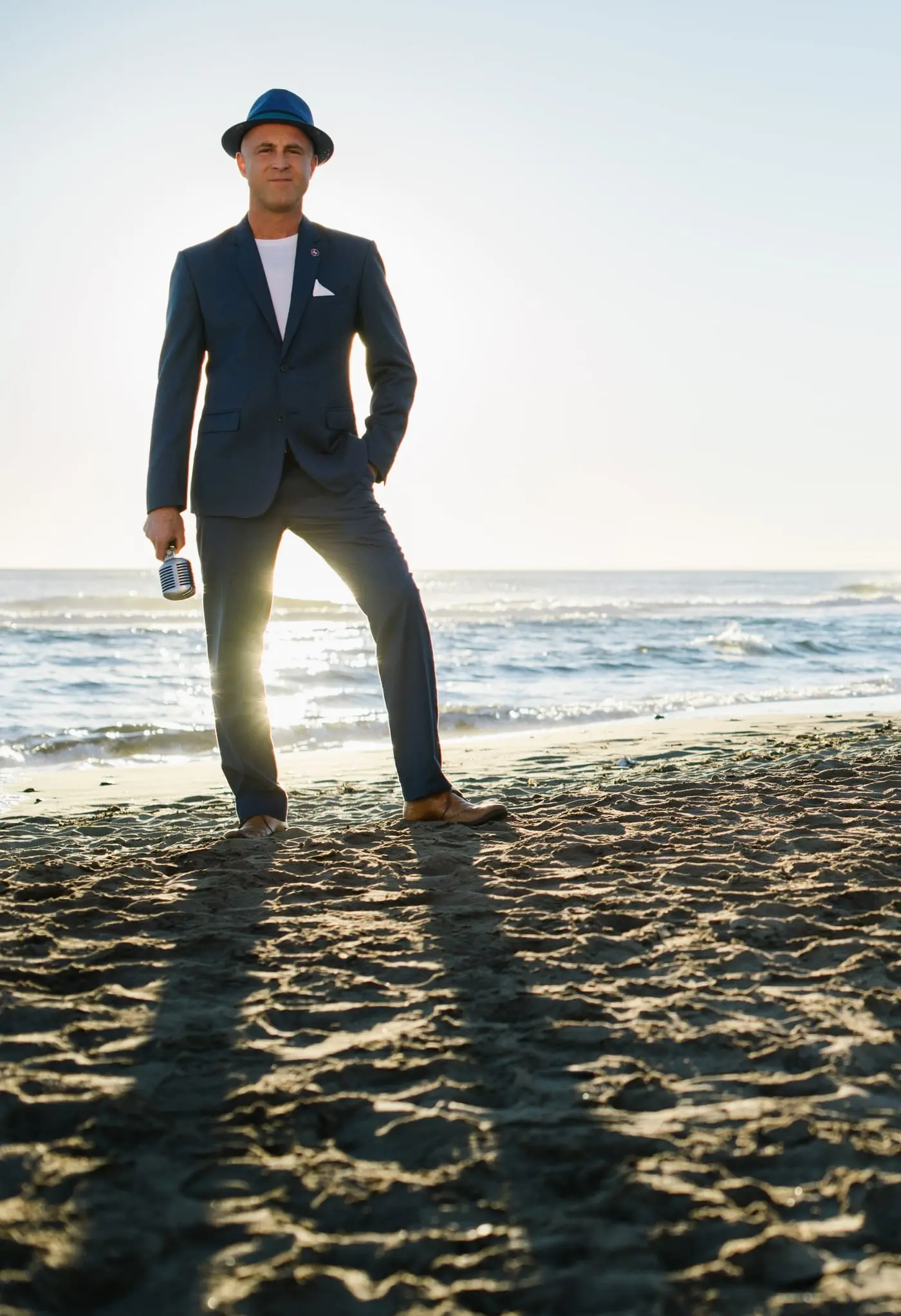 Ian Preston, wedding singer, DJ and MC, on the beach in Marbella